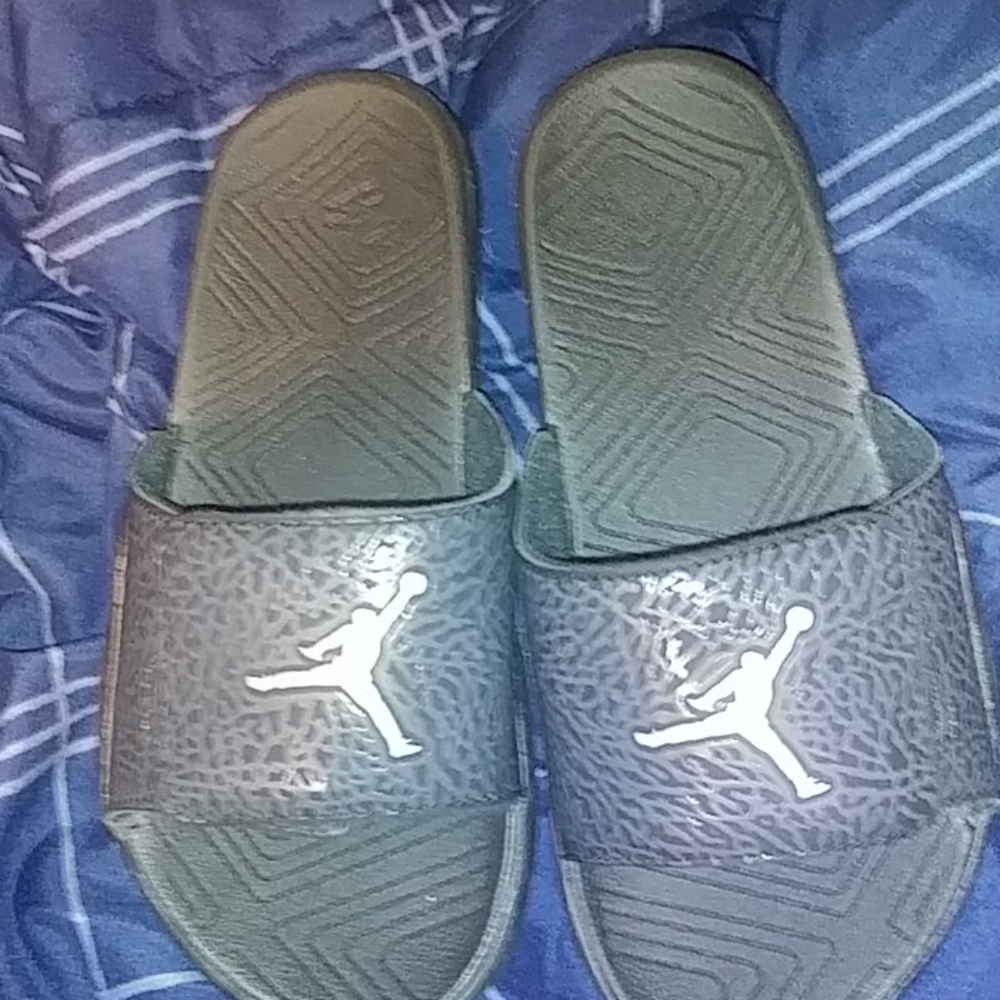 Jordan flip flops